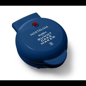 Nostalgia mini lava and Bundt cake maker